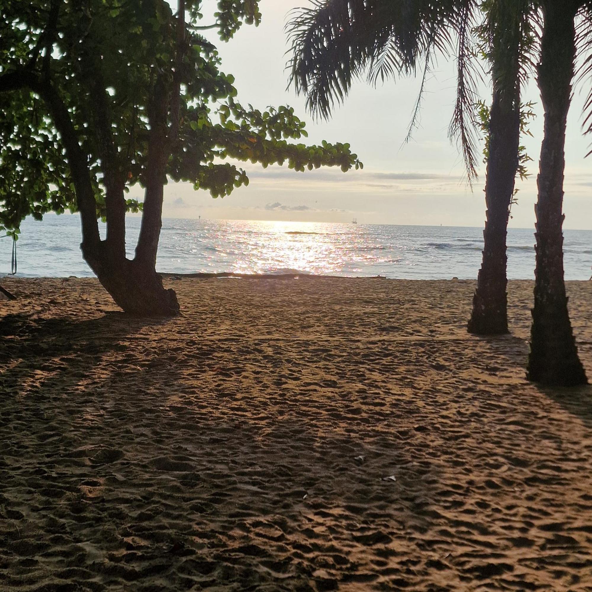 La Villa Lou, Musee Des Arts Grand Batangua Kribi Exteriér fotografie