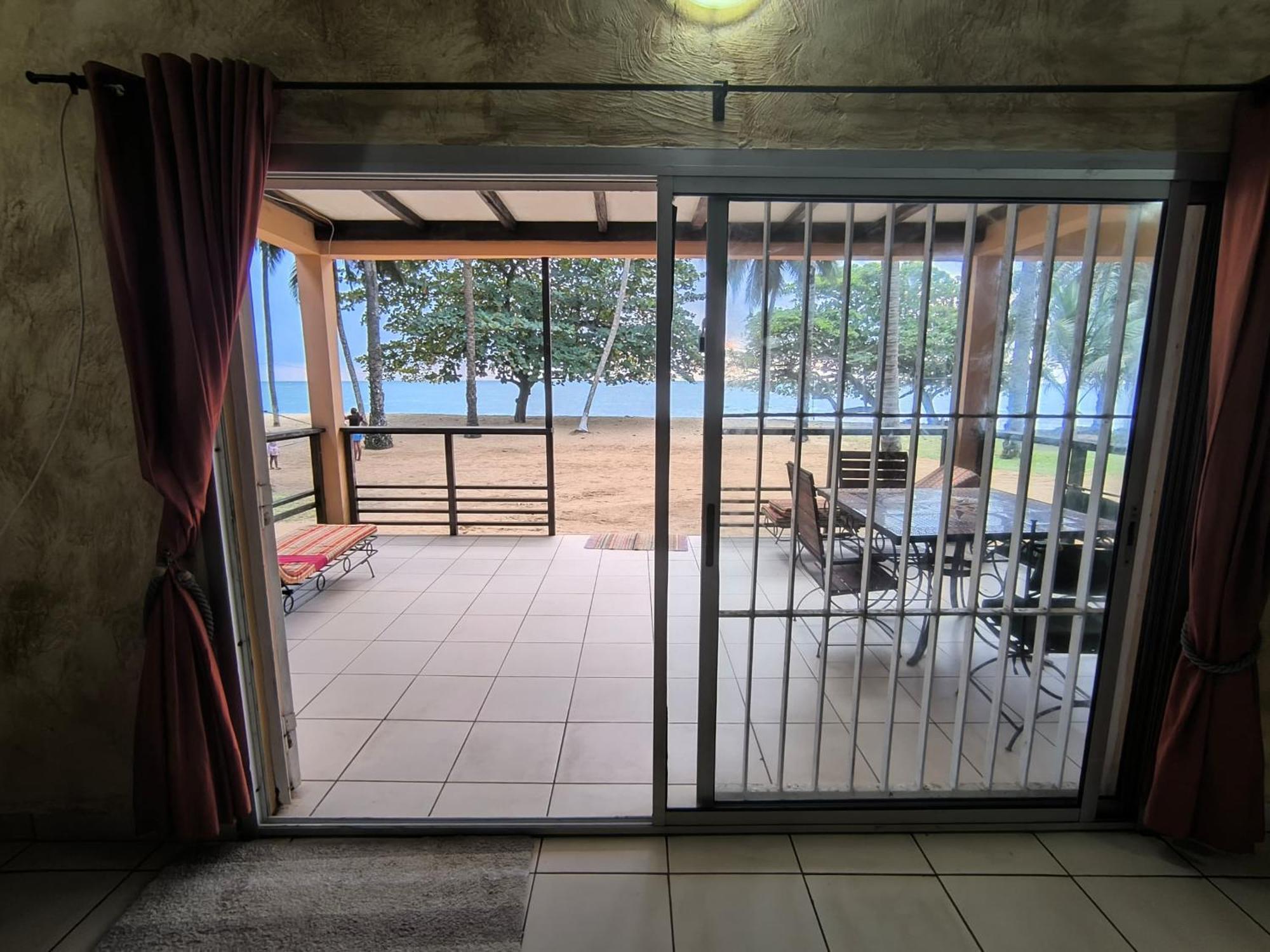 La Villa Lou, Musee Des Arts Grand Batangua Kribi Exteriér fotografie